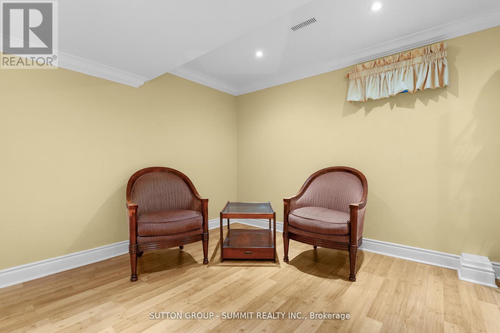 3353 Loyalist Drive, Mississauga, ON - Indoor Photo Showing Other Room