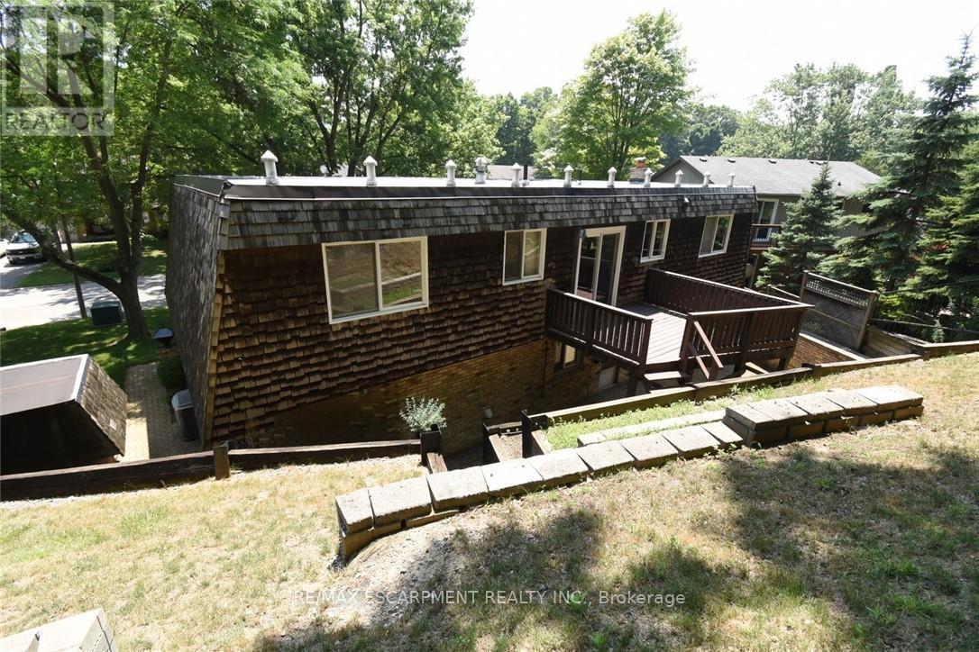 30 Terrace Drive, Hamilton, ON - Outdoor