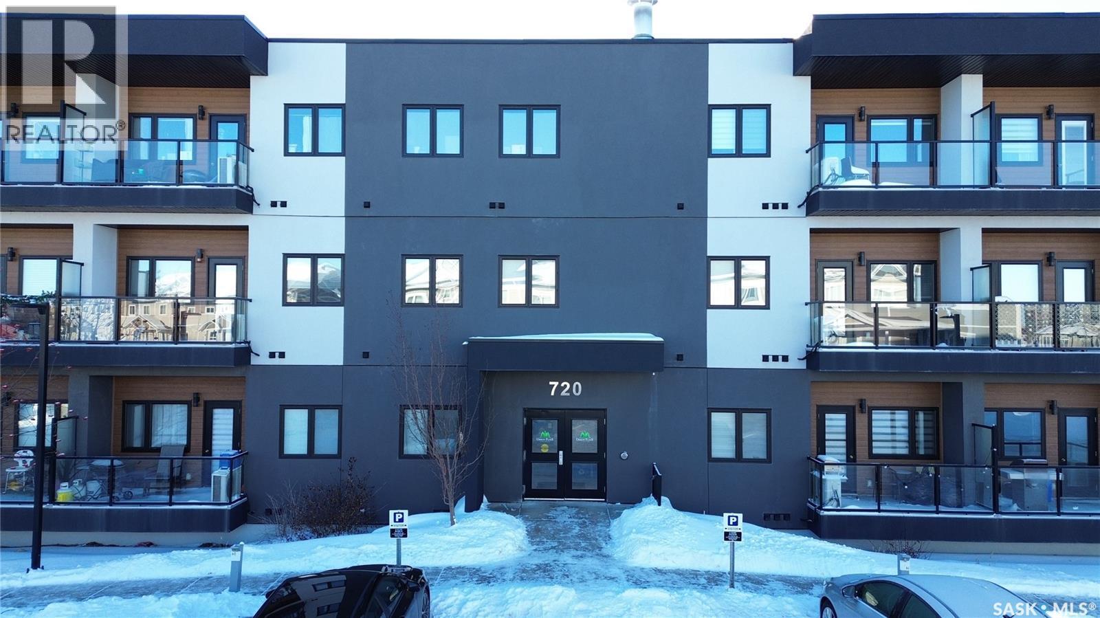 111 720 Baltzan Boulevard, Saskatoon, SK - Outdoor With Balcony With Facade