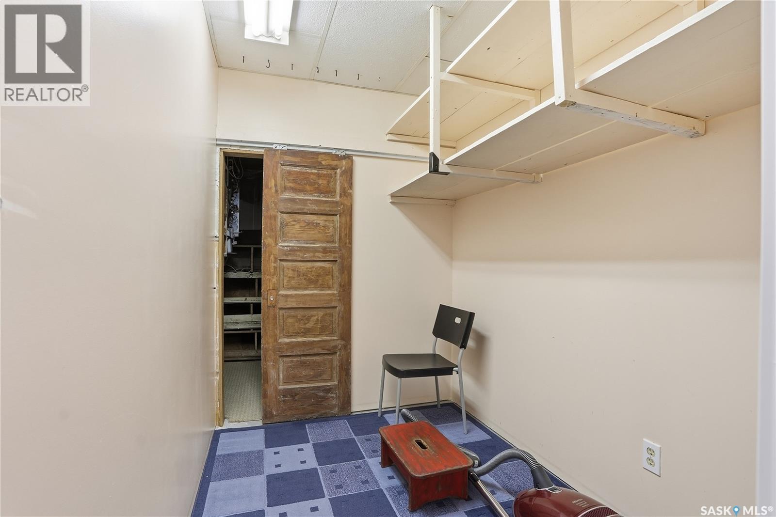 2 Poplar Place, Hepburn, SK - Indoor