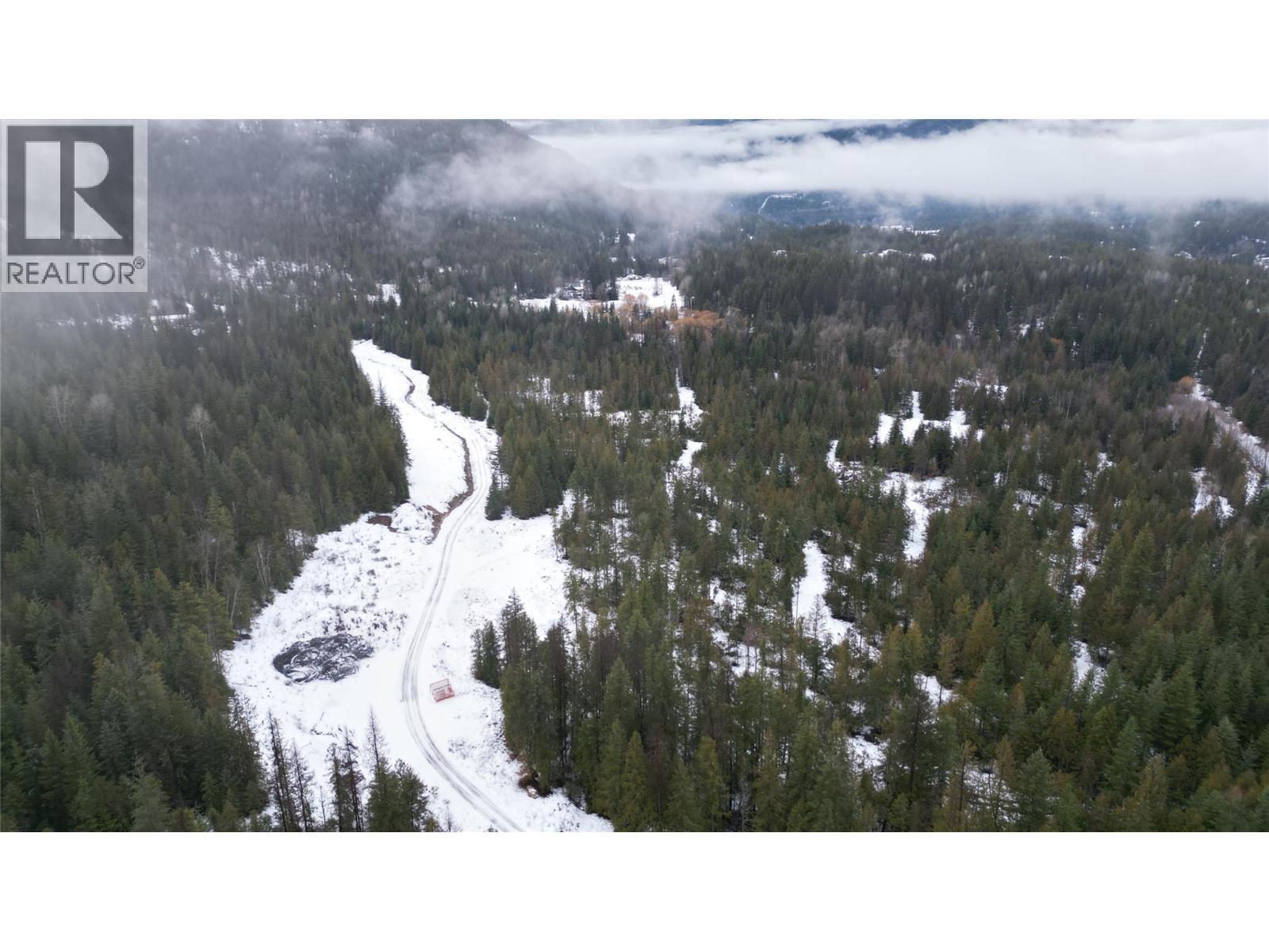1925 Mcdaniels Road, Castlegar, BC