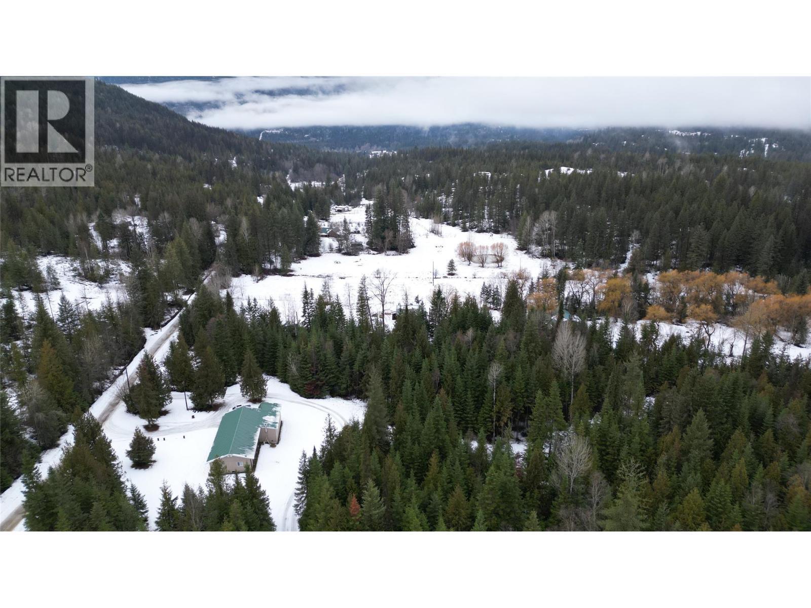 1925 Mcdaniels Road, Castlegar, BC