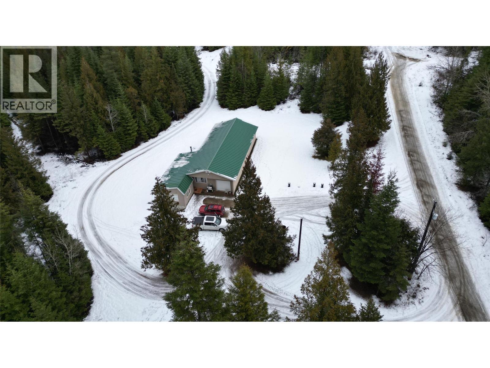 1925 Mcdaniels Road, Castlegar, BC