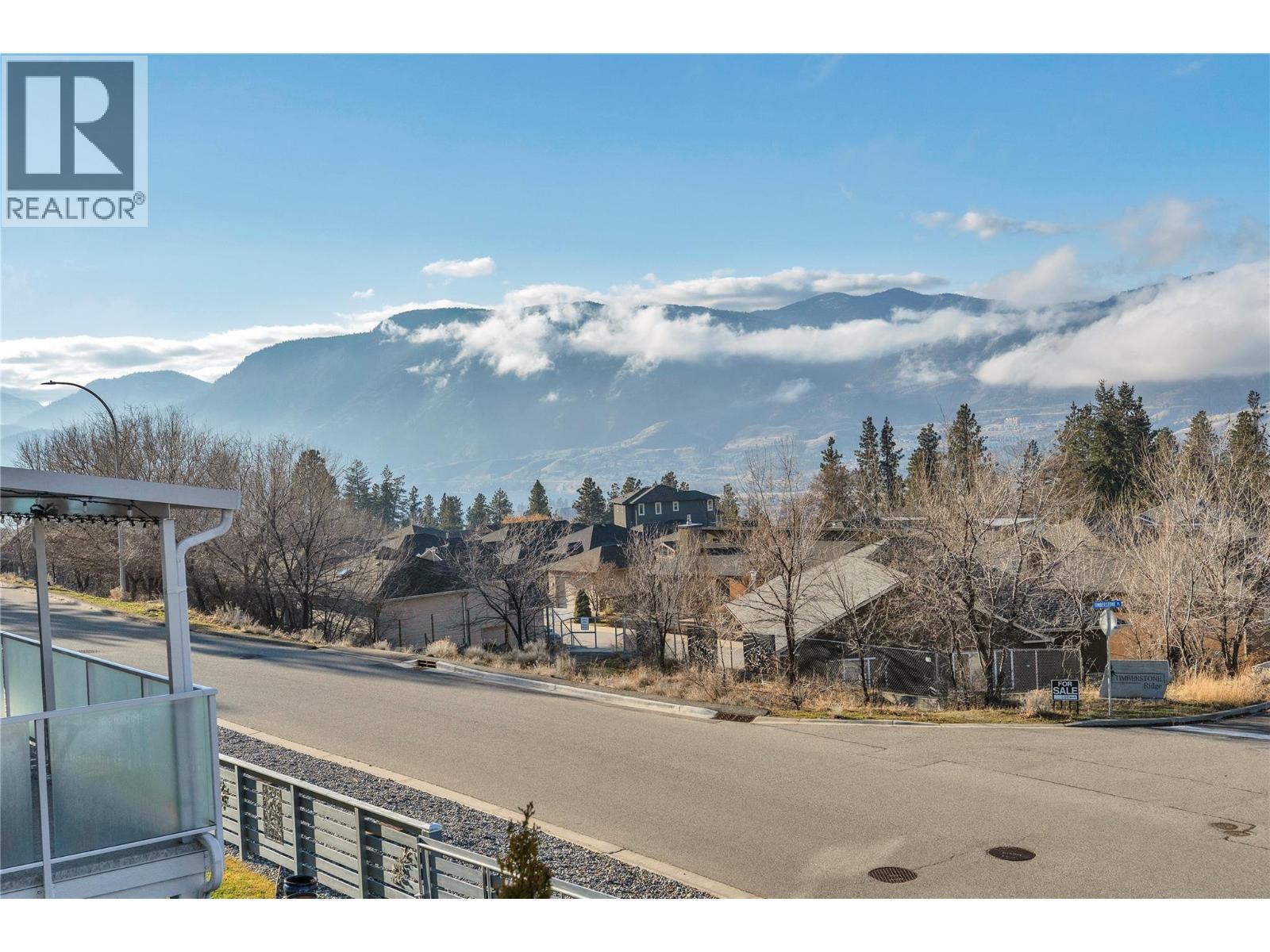 186 Avery Place, Penticton, BC - Outdoor With View