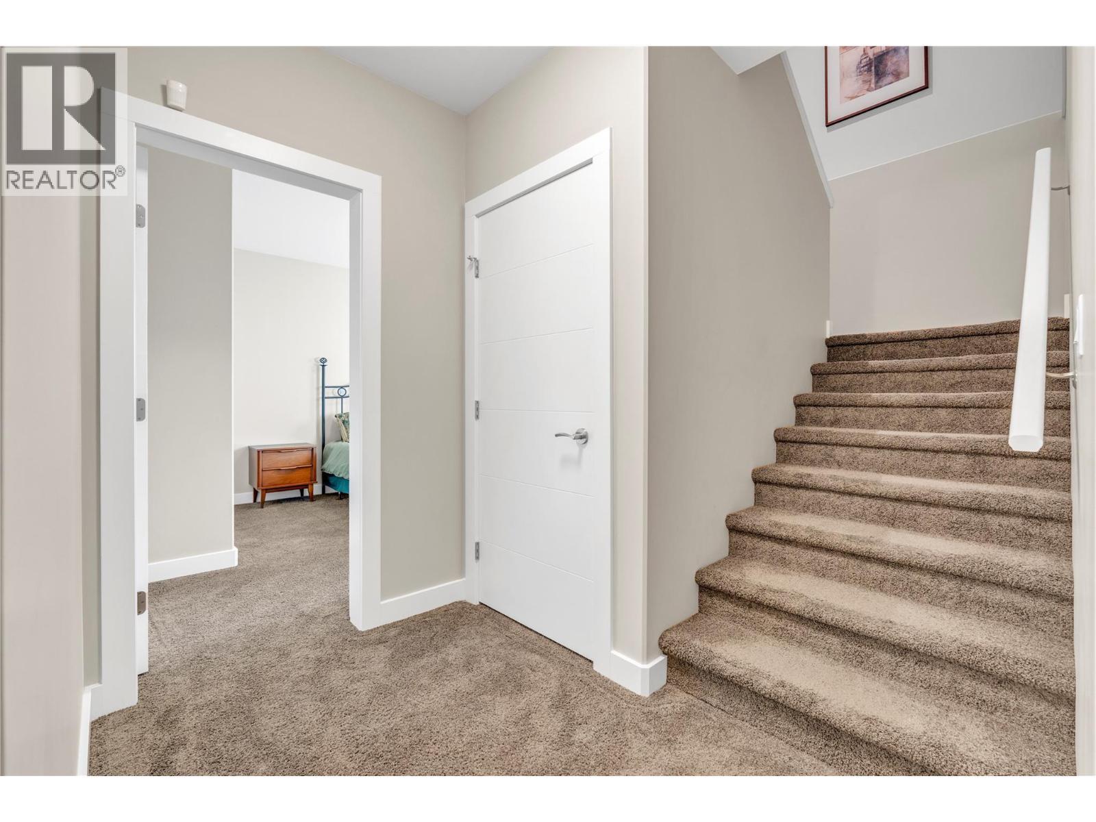 186 Avery Place, Penticton, BC - Indoor Photo Showing Other Room