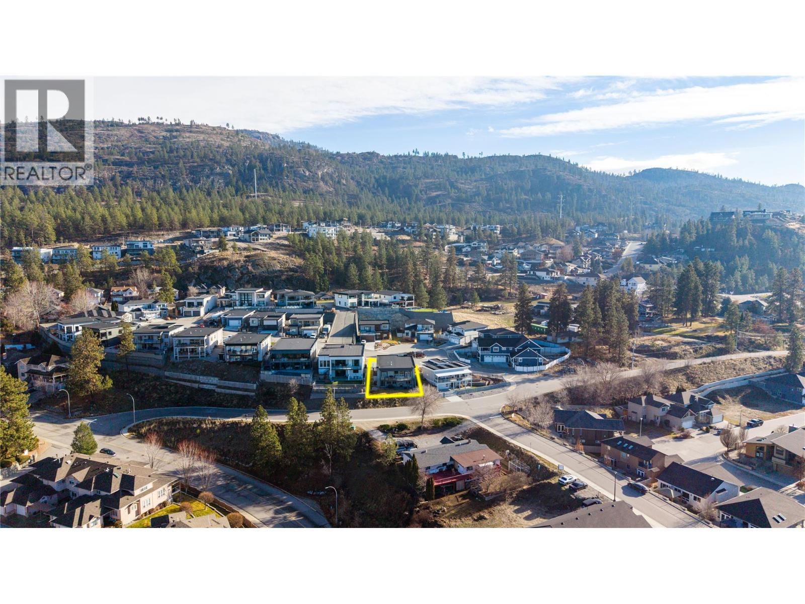 186 Avery Place, Penticton, BC - Outdoor With View