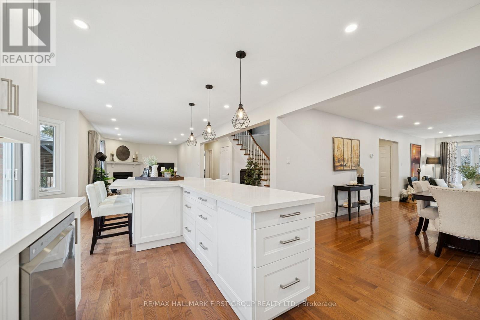 724 Barnes Crescent, Oshawa, ON - Indoor Photo Showing Other Room