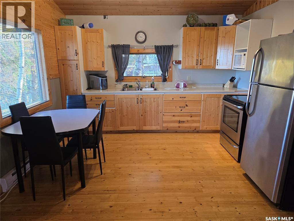 207 Pine Drive, Tobin Lake, SK - Indoor Photo Showing Other Room
