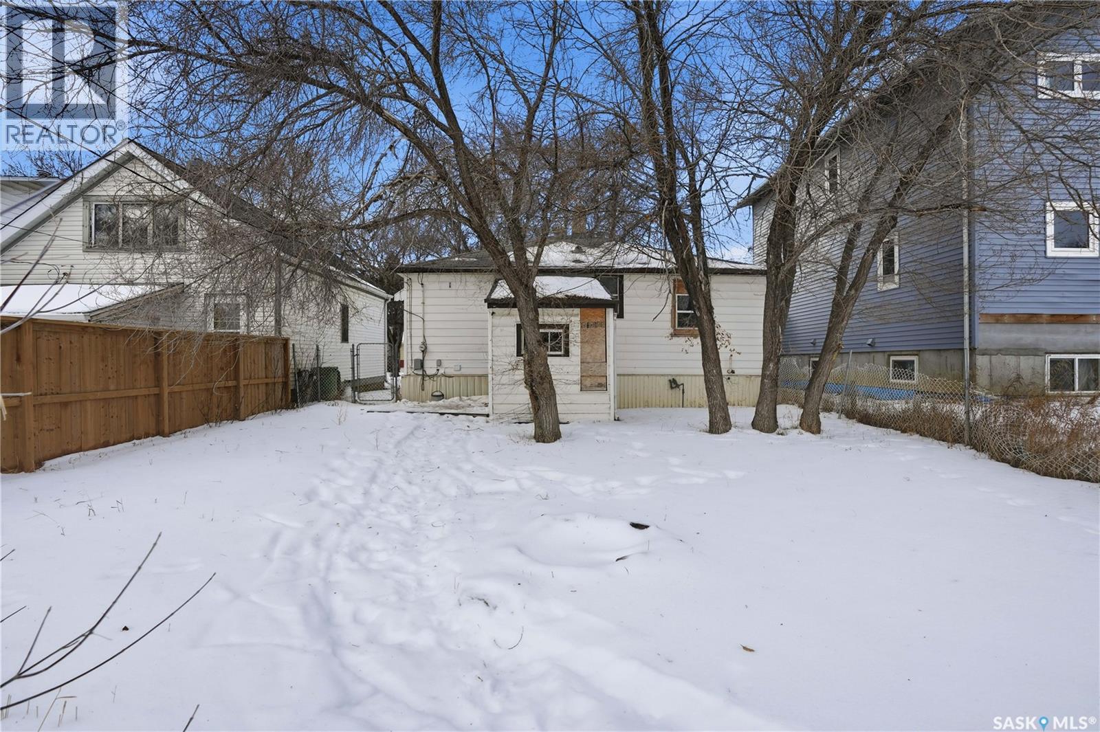 843 Argyle Street, Regina, SK - Outdoor