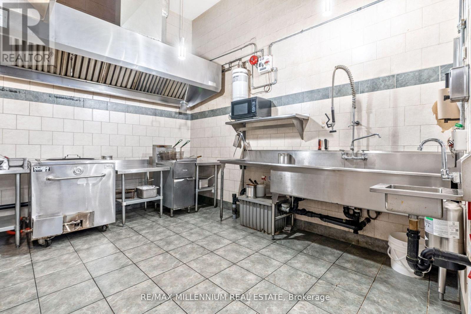 104 Cannon Street E, Hamilton, ON