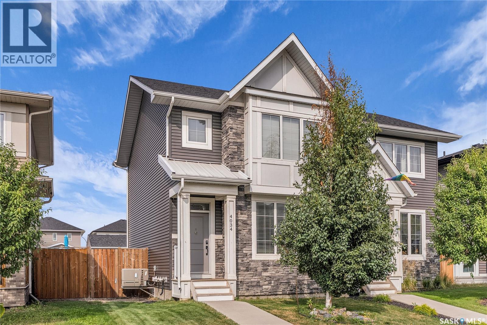 4034 Centennial Drive, Saskatoon, SK - Outdoor With Facade