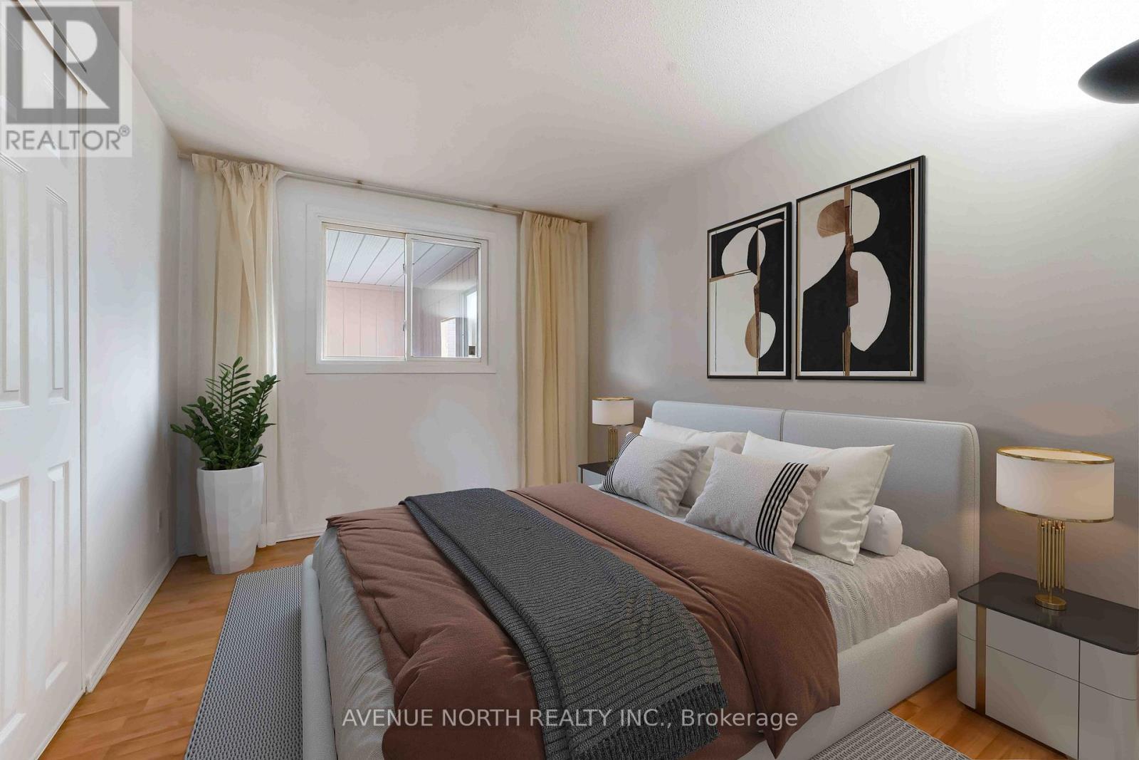 2178 Erinbrook Crescent, Ottawa, ON - Indoor Photo Showing Bedroom