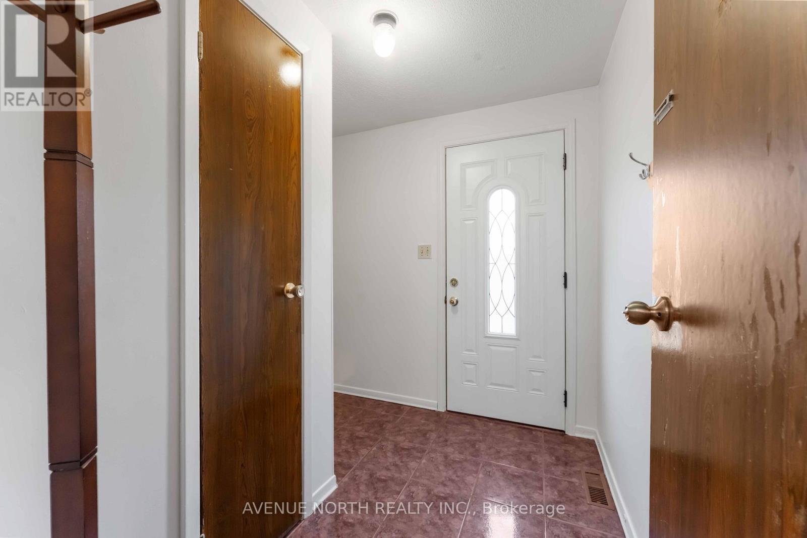 2178 Erinbrook Crescent, Ottawa, ON - Indoor Photo Showing Other Room