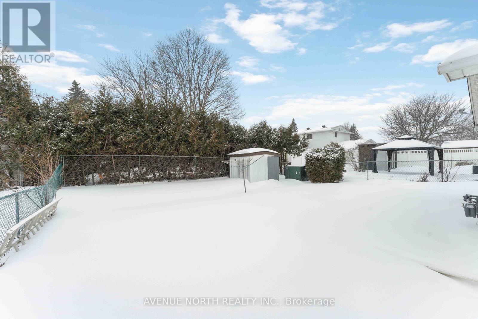 2178 Erinbrook Crescent, Ottawa, ON - Outdoor