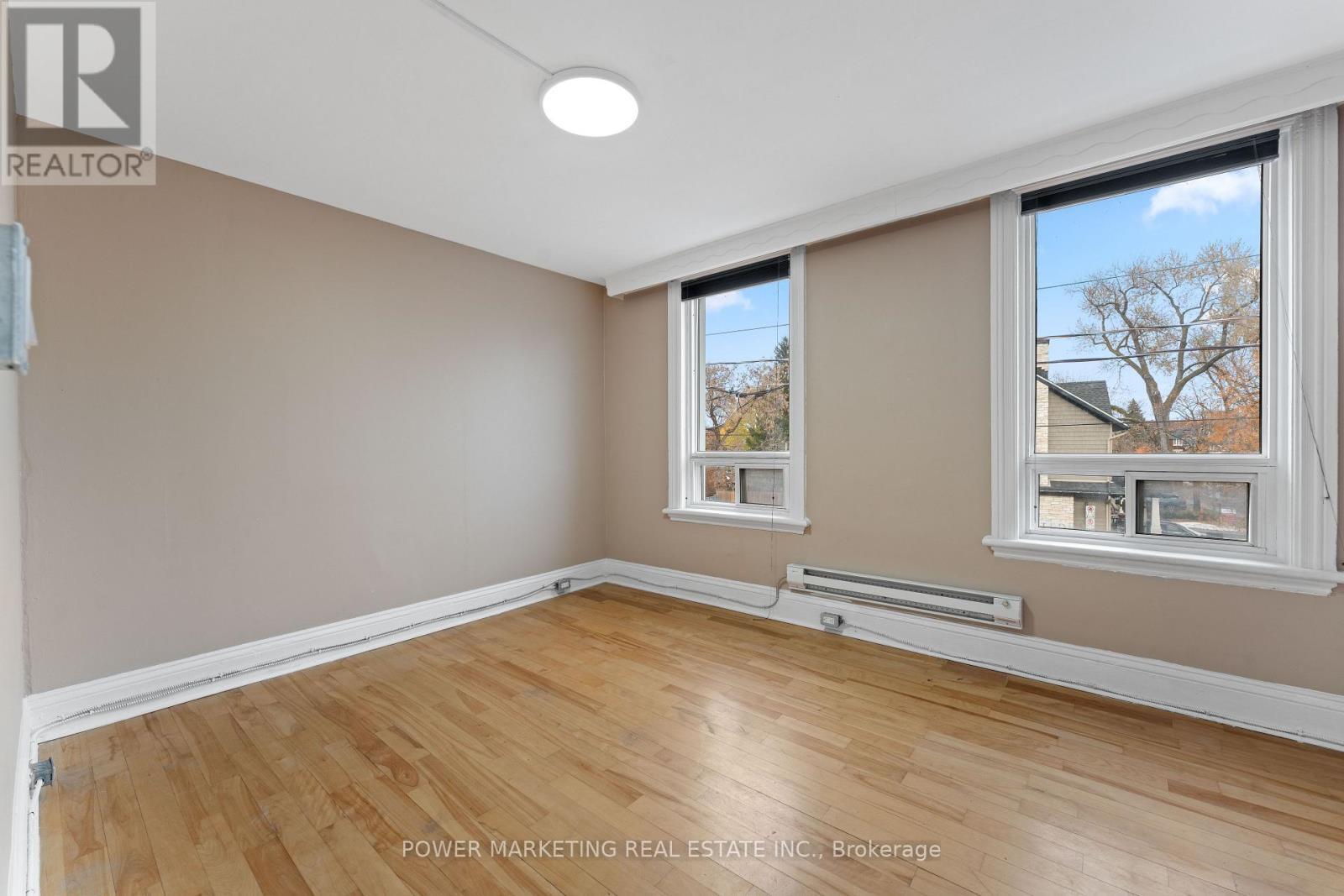 A&B - 684 Bronson Avenue, Ottawa, ON