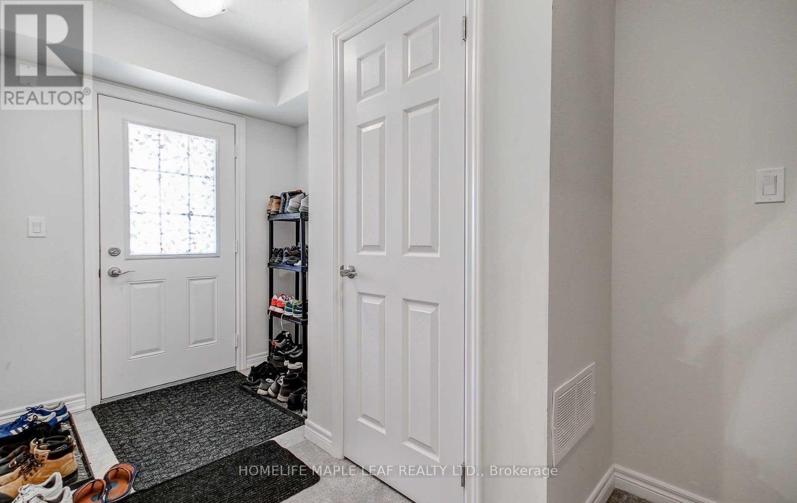 68 - 582 Linden Drive, Cambridge, ON - Indoor Photo Showing Other Room