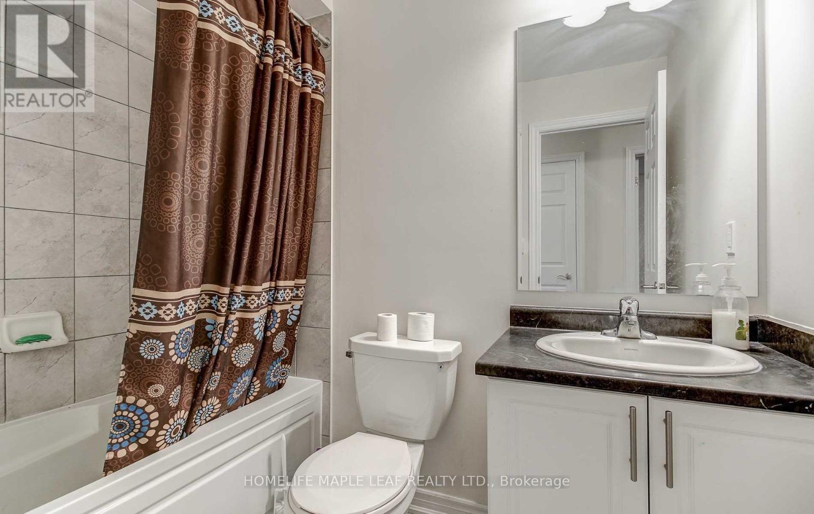 68 - 582 Linden Drive, Cambridge, ON - Indoor Photo Showing Bathroom