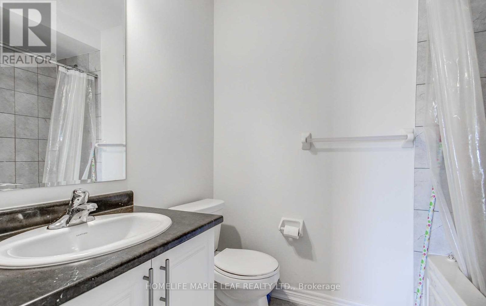 68 - 582 Linden Drive, Cambridge, ON - Indoor Photo Showing Bathroom