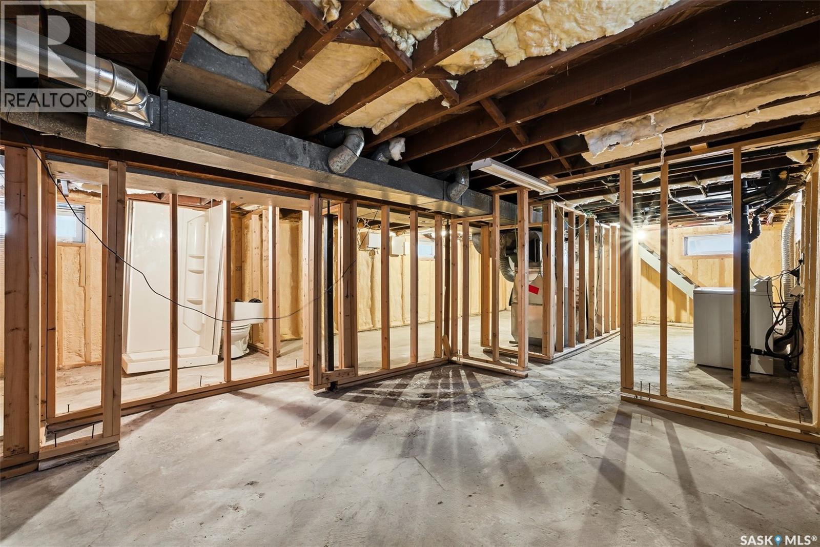 1320 Athol Street, Regina, SK - Indoor Photo Showing Basement