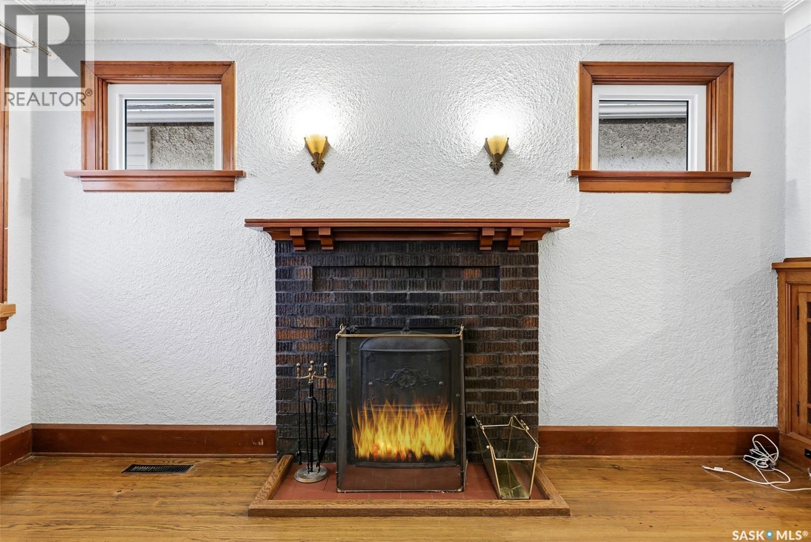 1320 Athol Street, Regina, SK - Indoor With Fireplace
