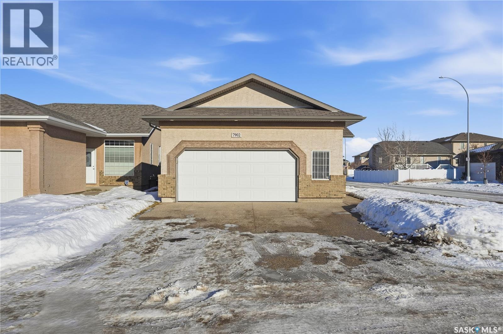 7902 Thrush Street, Regina, SK - Outdoor