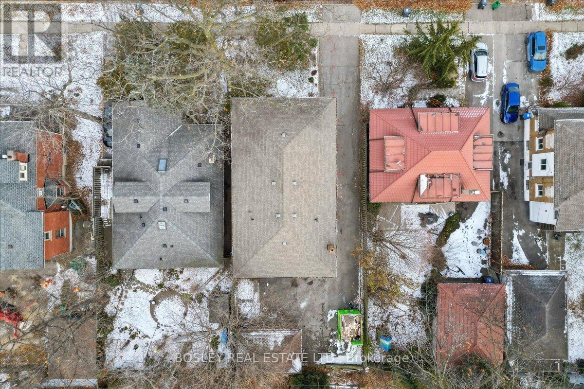 24 Oakwood Avenue, Mississauga, ON - Outdoor