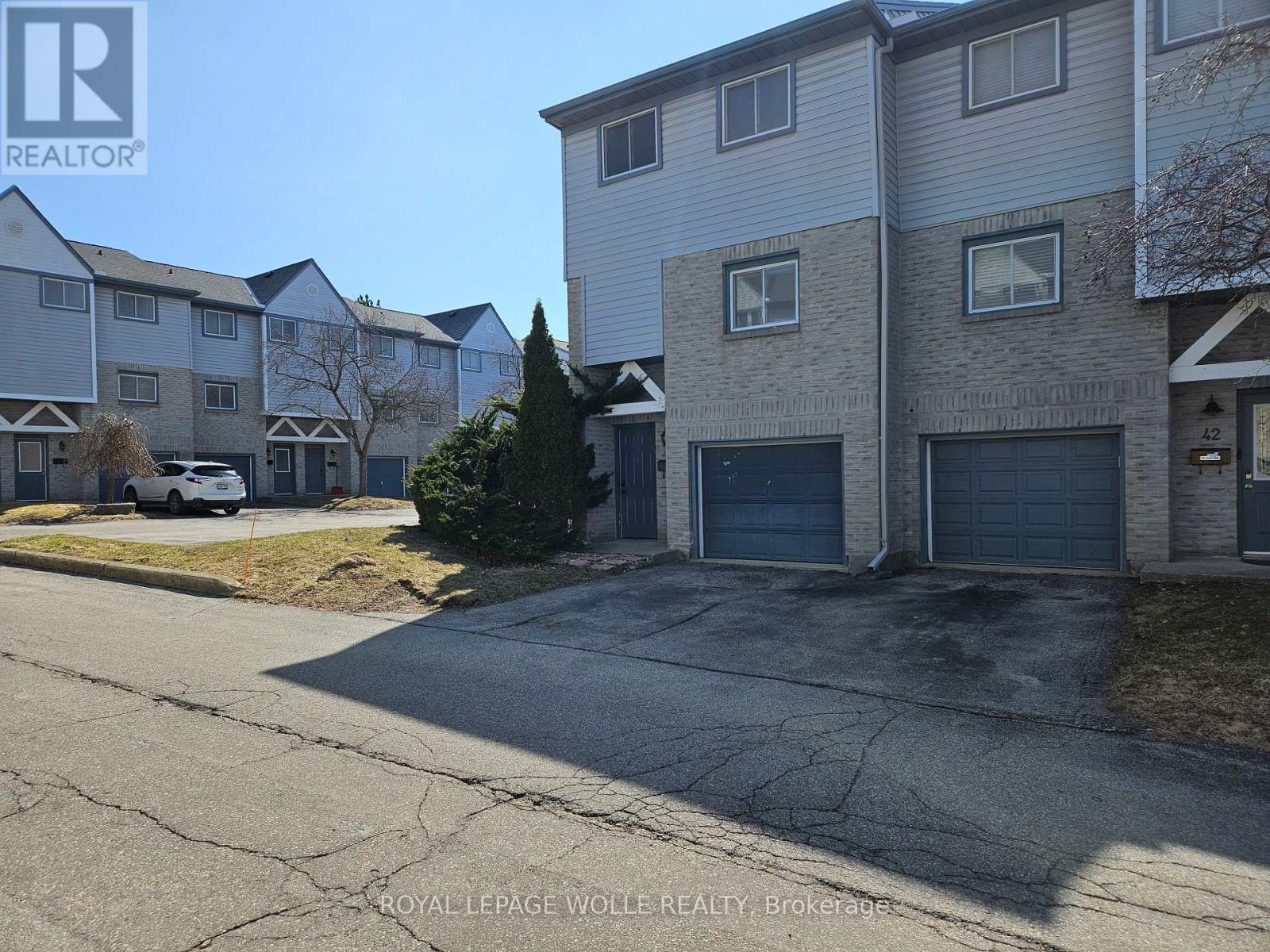 43 - 589 Beechwood Drive, Waterloo, ON - Outdoor With Facade