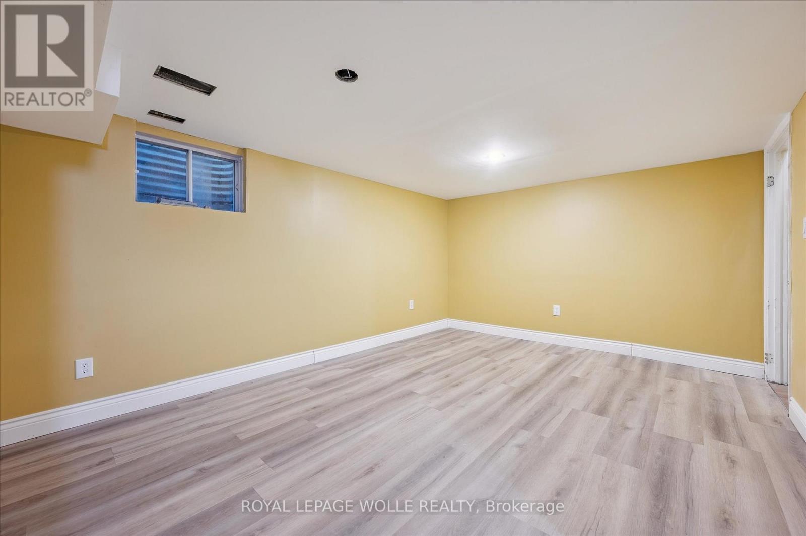 43 - 589 Beechwood Drive, Waterloo, ON - Indoor