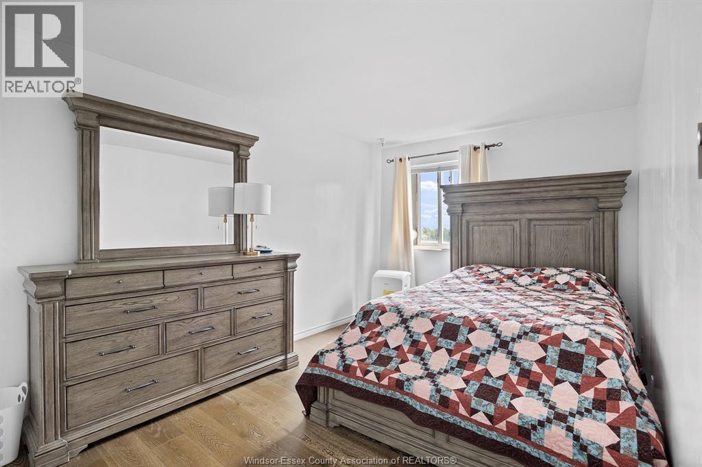 8591 Riverside Dr. E. Unit# 802, Windsor, ON - Indoor Photo Showing Bedroom