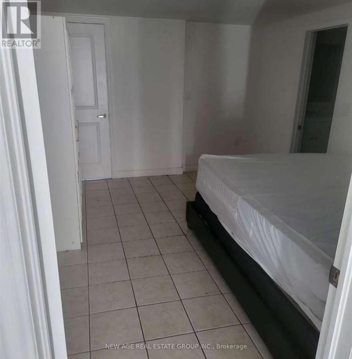 467 Limeridge Road W, Hamilton, ON - Indoor