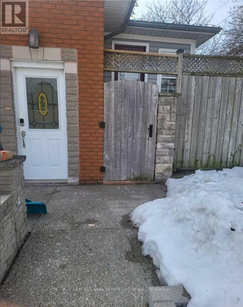 467 Limeridge Road W, Hamilton, ON - Outdoor With Exterior
