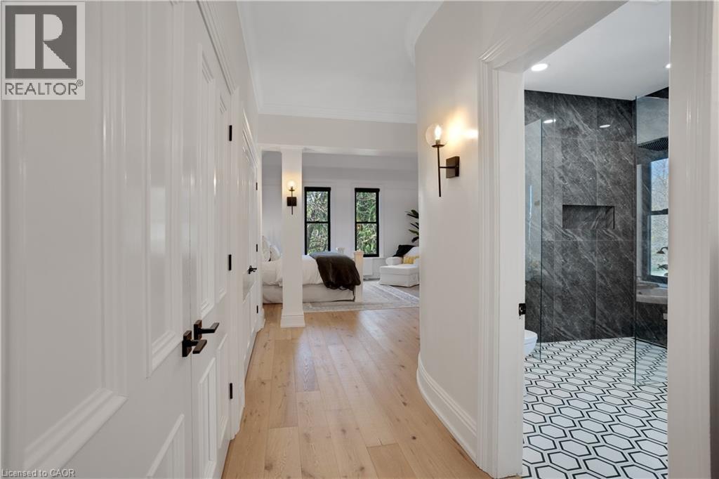 24 Park Avenue, Cambridge, ON - Indoor Photo Showing Other Room