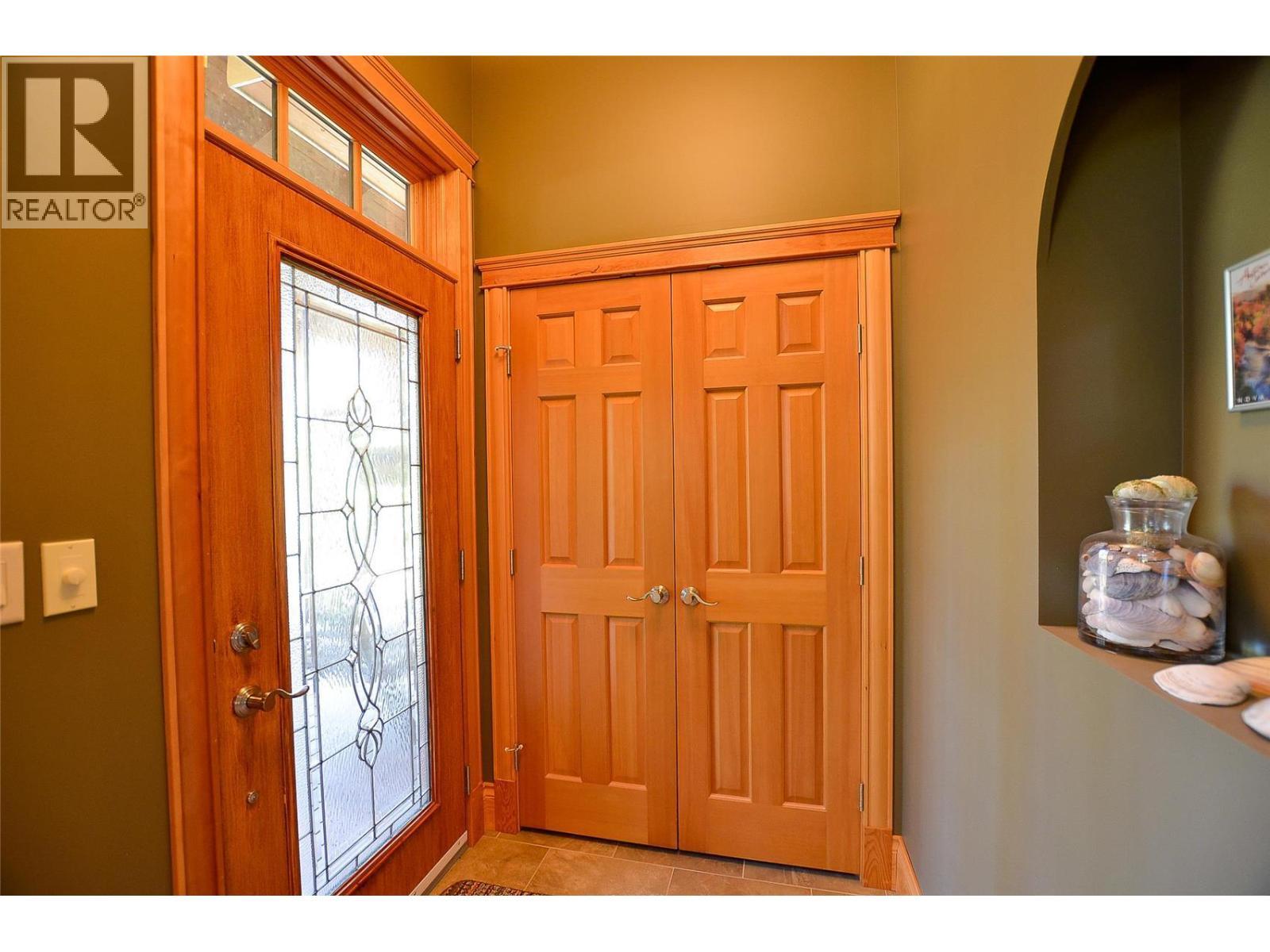 Easy access to your deck and firepit area. - 19-3453 Cessna Road, Enderby, BC - Indoor Photo Showing Other Room