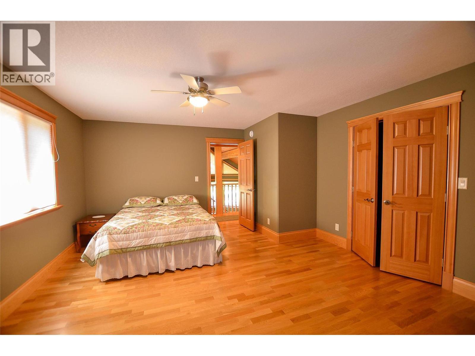 Large bedrooms upstairs - 19-3453 Cessna Road, Enderby, BC - Indoor Photo Showing Bedroom