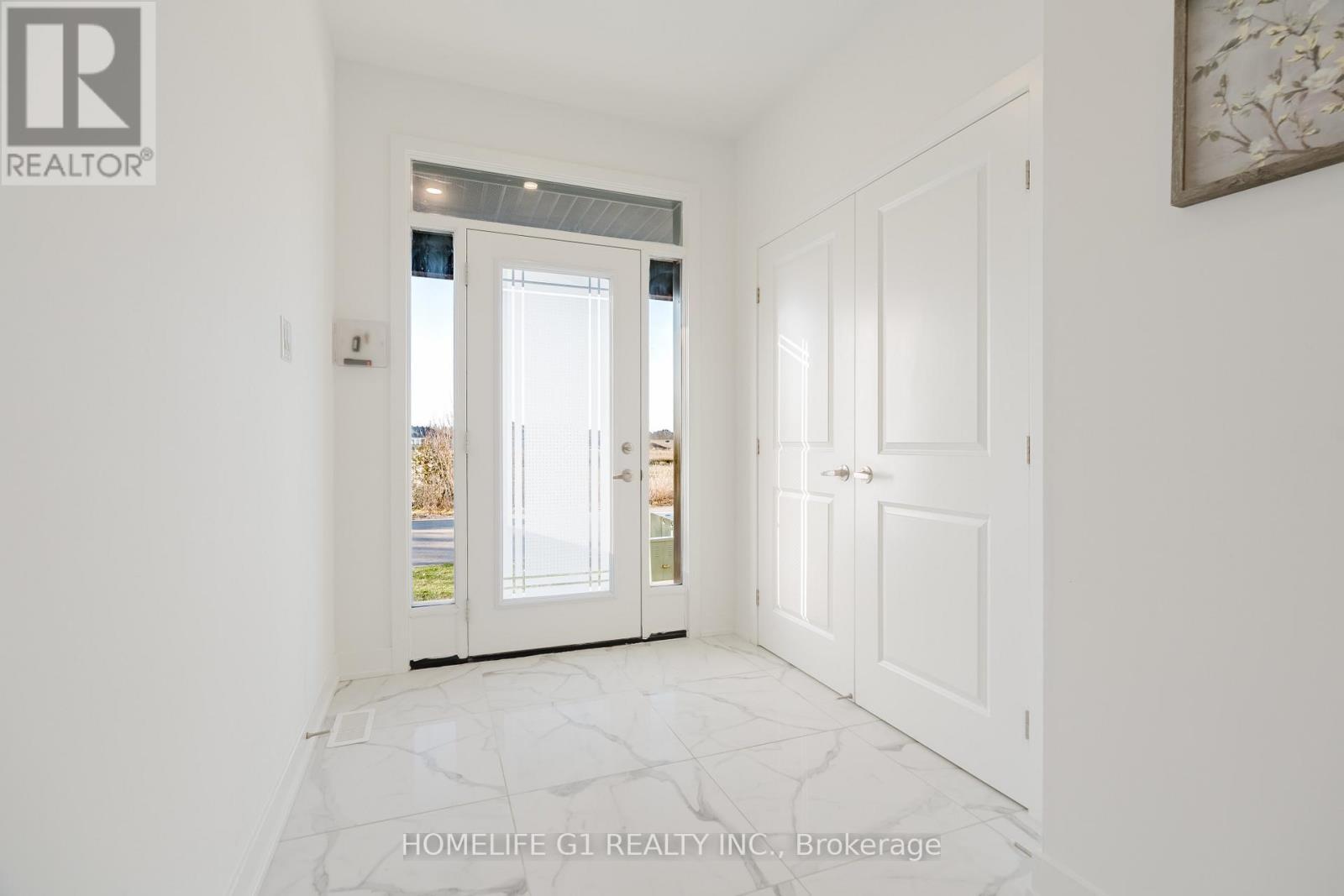 45 Moosonee Crescent, Ottawa, ON - Indoor Photo Showing Other Room