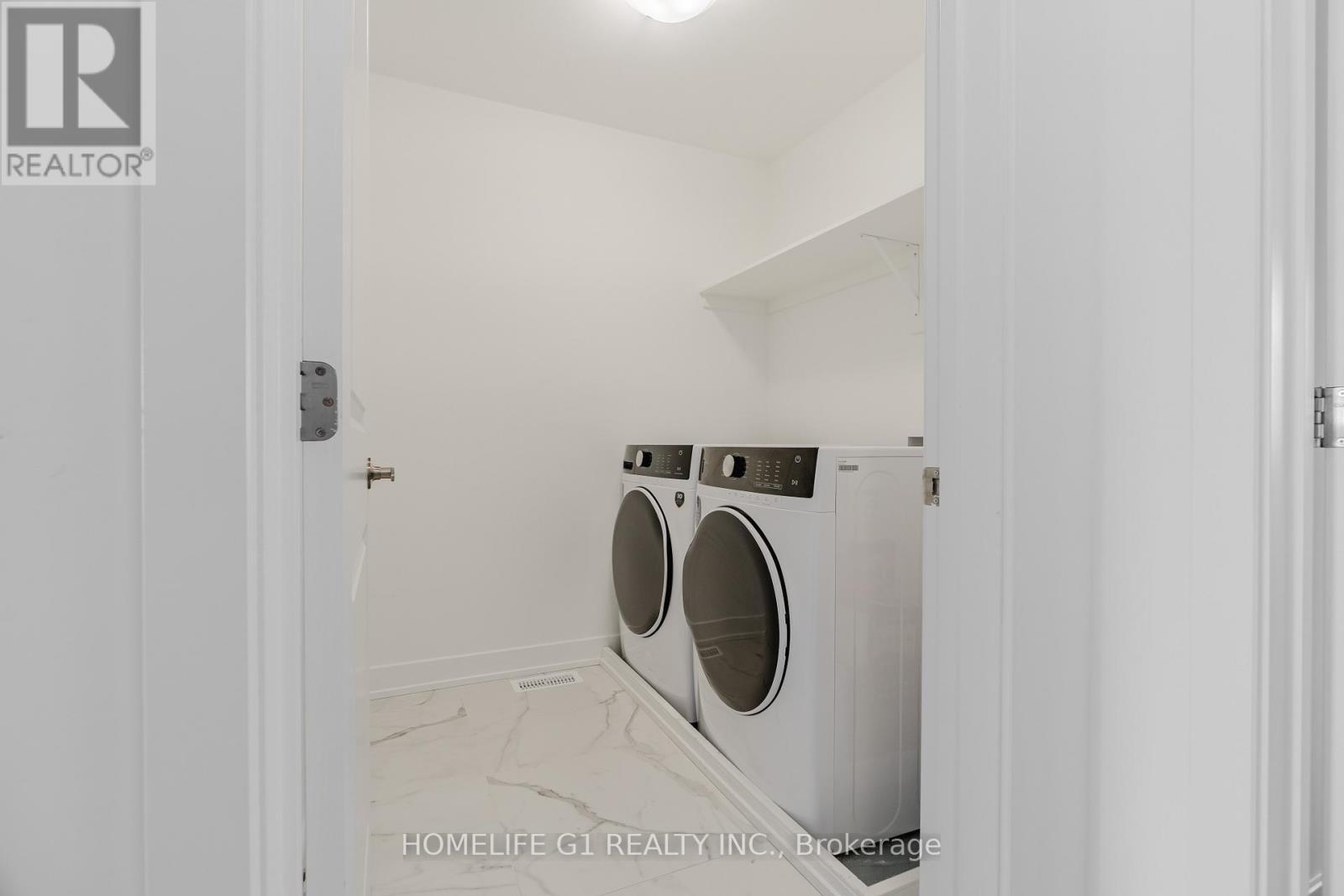 45 Moosonee Crescent, Ottawa, ON - Indoor Photo Showing Laundry Room