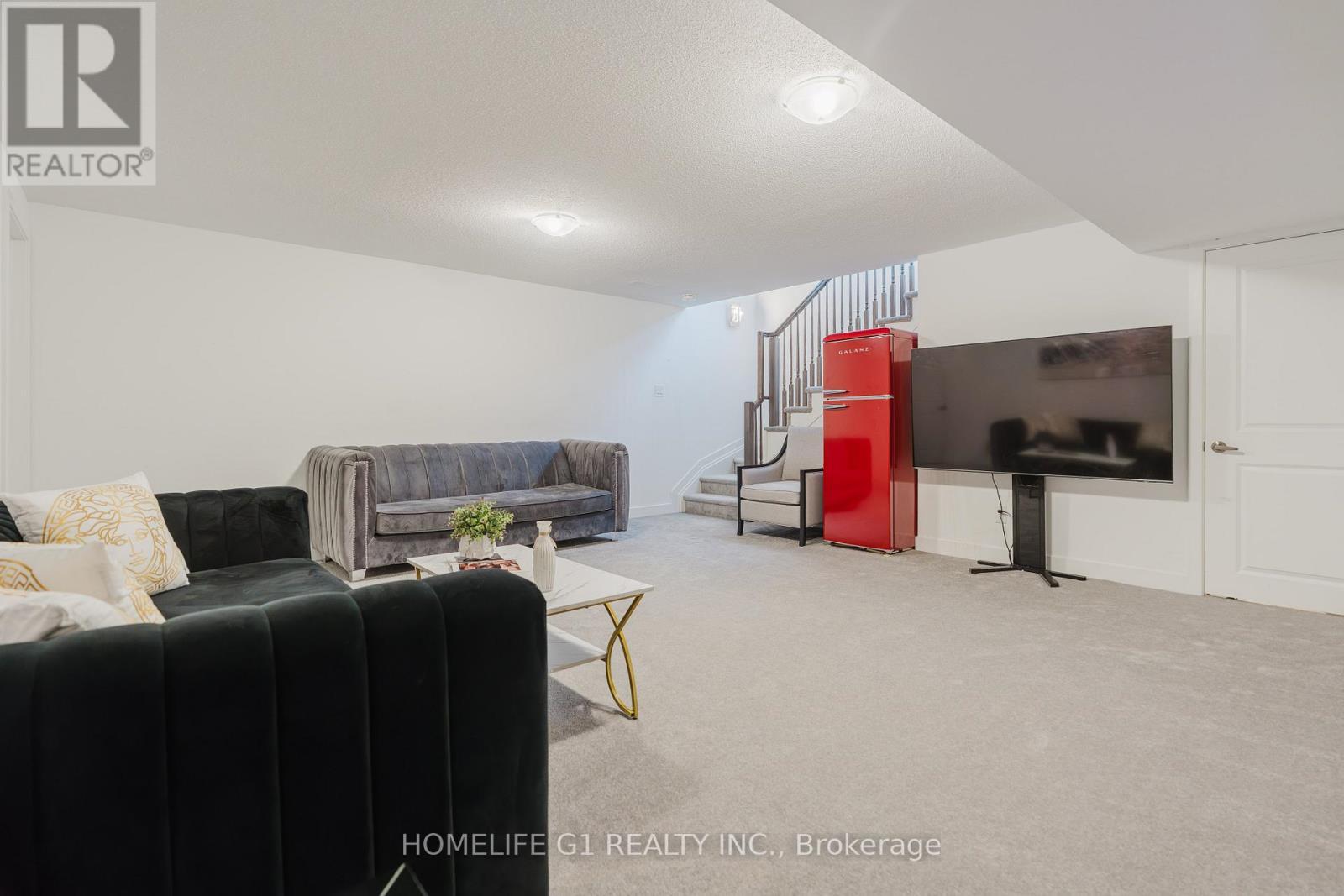 45 Moosonee Crescent, Ottawa, ON - Indoor