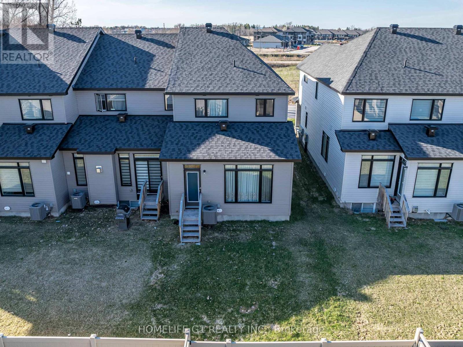 45 Moosonee Crescent, Ottawa, ON - Outdoor