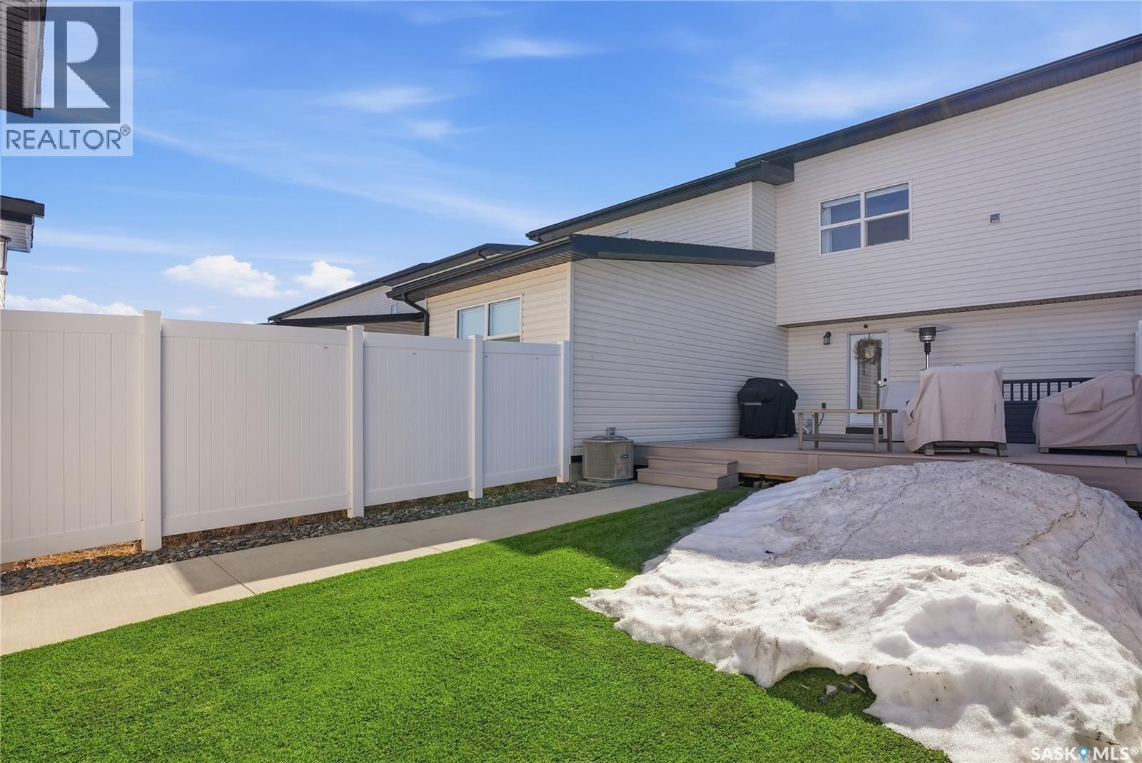 633 Brighton Gate, Saskatoon, SK - Outdoor With Exterior