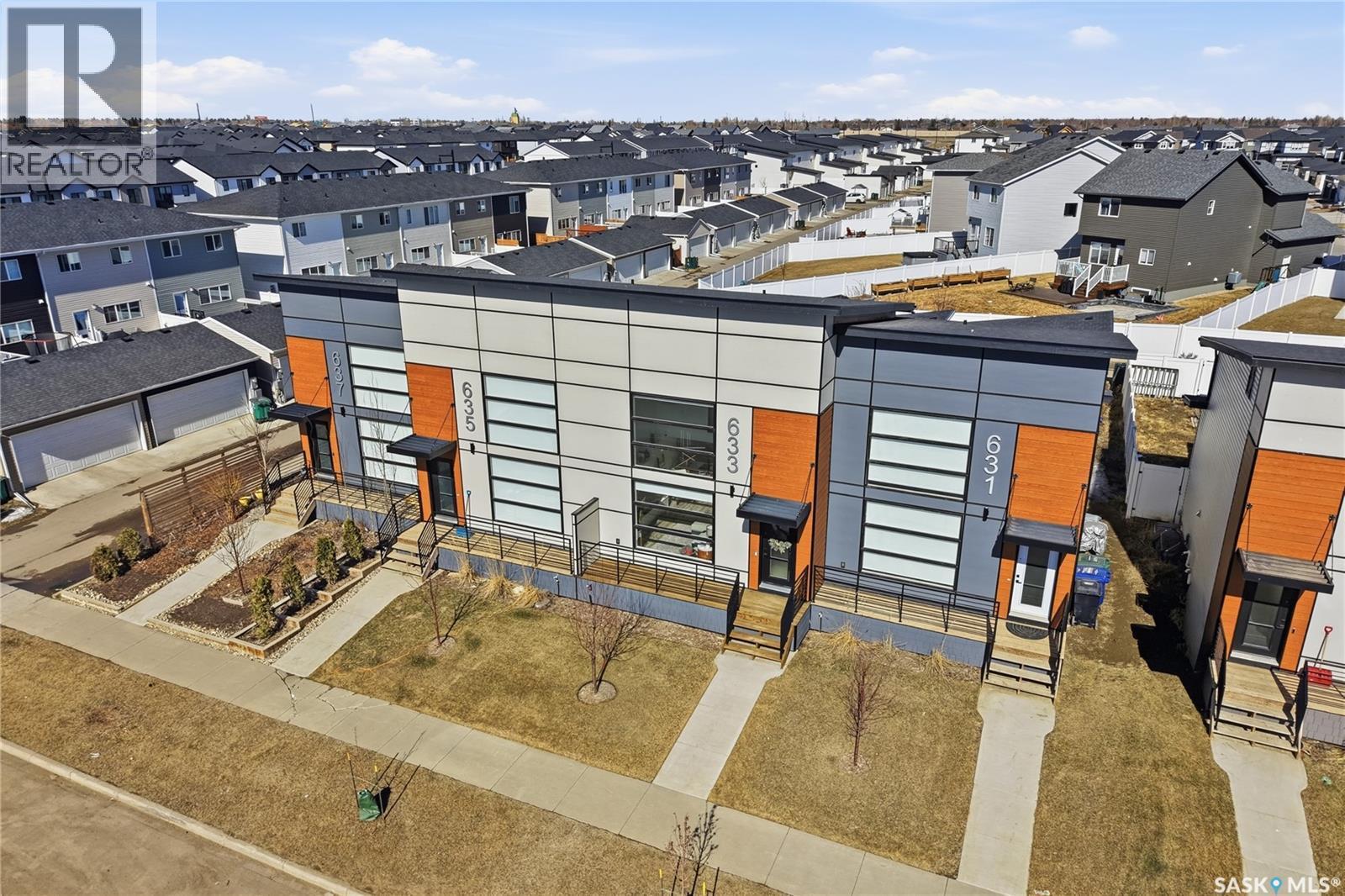 633 Brighton Gate, Saskatoon, SK - Outdoor