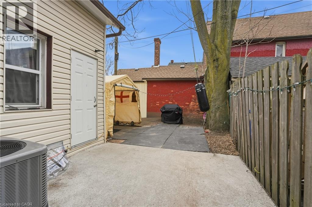 322 Barton Street E Unit# 4, Hamilton, ON - Outdoor With Exterior