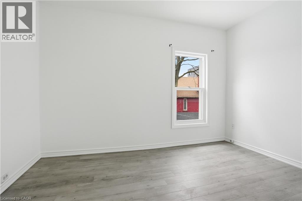 322 Barton Street E Unit# 4, Hamilton, ON - Indoor Photo Showing Other Room