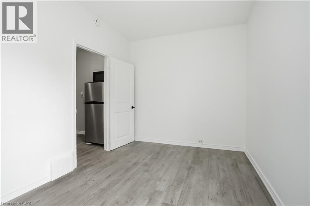 322 Barton Street E Unit# 4, Hamilton, ON - Indoor Photo Showing Other Room