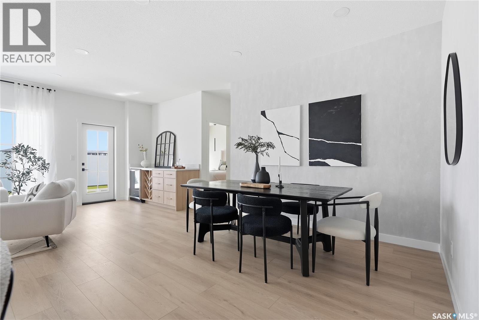 24 720 Brighton Boulevard, Saskatoon, SK - Indoor