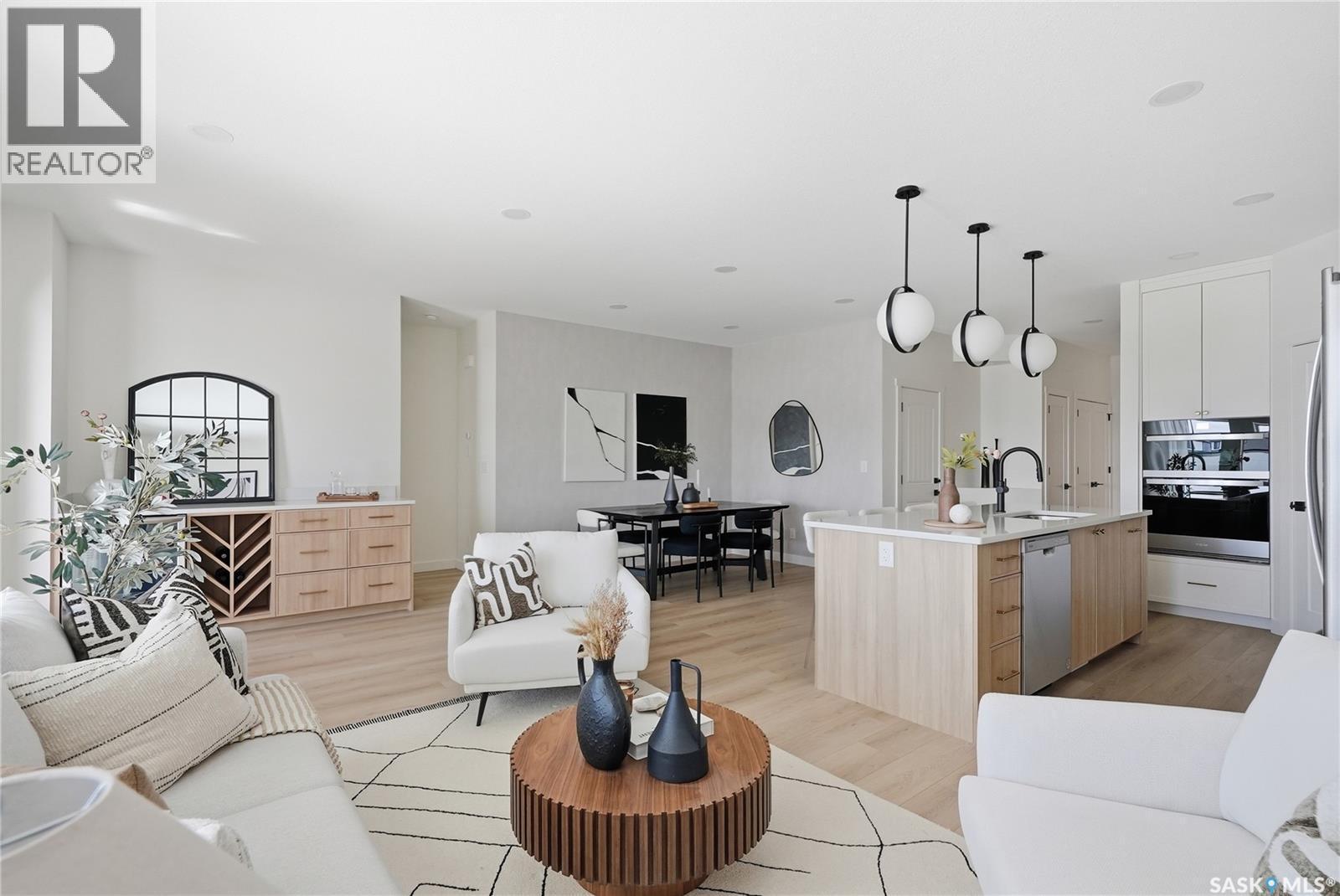 24 720 Brighton Boulevard, Saskatoon, SK - Indoor