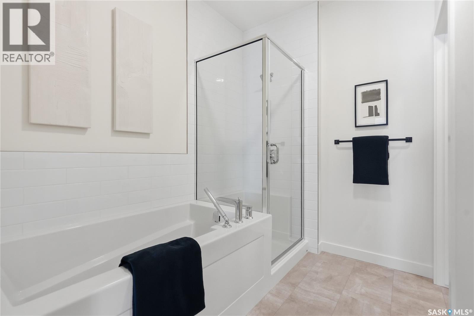 24 720 Brighton Boulevard, Saskatoon, SK - Indoor Photo Showing Bathroom