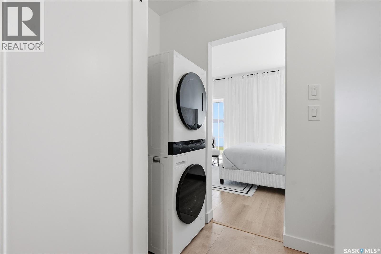 24 720 Brighton Boulevard, Saskatoon, SK - Indoor Photo Showing Laundry Room