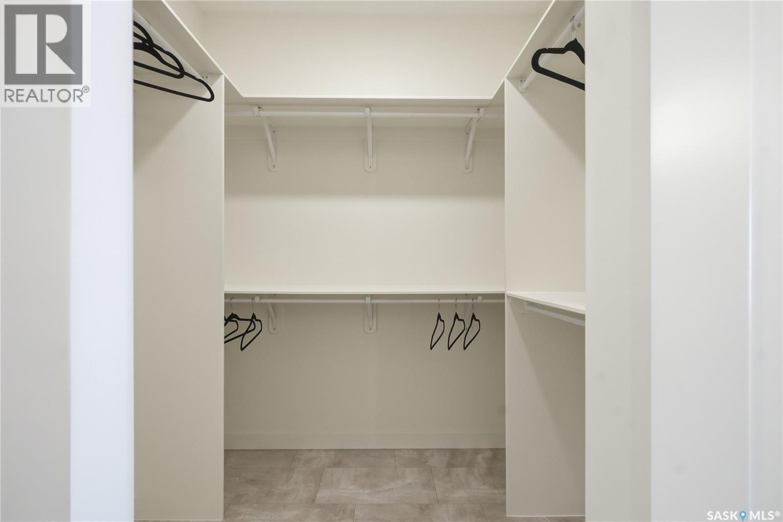 24 720 Brighton Boulevard, Saskatoon, SK - Indoor With Storage