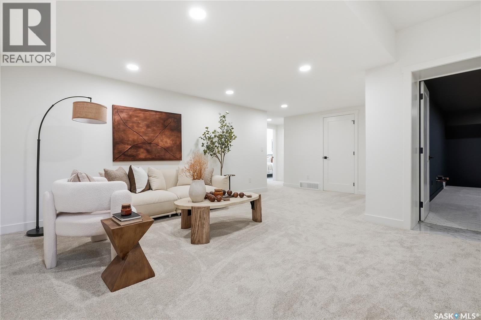 24 720 Brighton Boulevard, Saskatoon, SK - Indoor