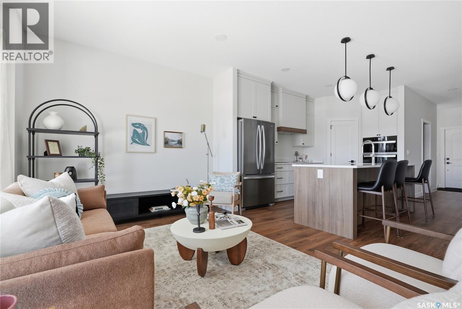 22 720 Brighton Boulevard, Saskatoon, SK - Indoor